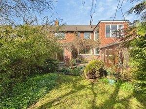 Photo 11- click for photo gallery